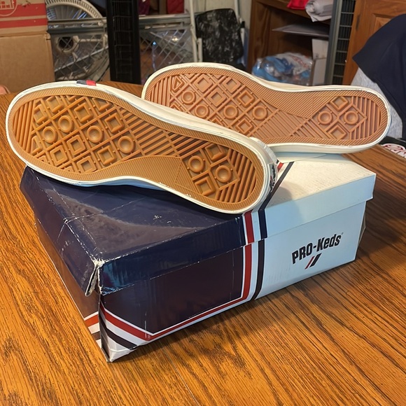 Pro Keds royal high top, medium, unisex size 8. Original old school shoe. - Picture 5 of 10
